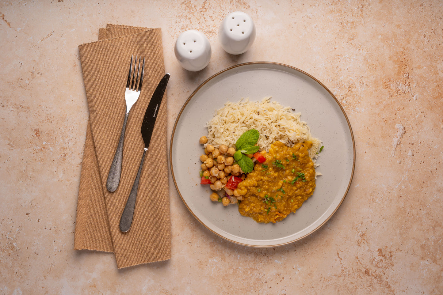 Organic Hearty Lentils with Aromatic Rice & Velvety Chickpeas